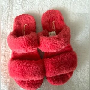 Uggs Koolaburra Plush Double-Band Slippers - Coral Pink Size 5